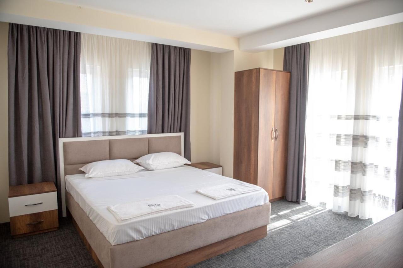Hotel Roma Струга Экстерьер фото