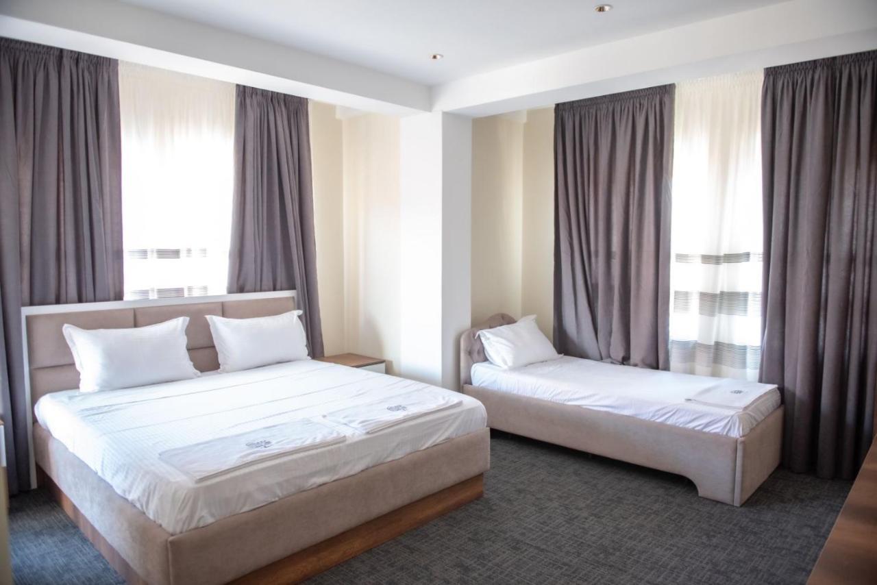 Hotel Roma Струга Экстерьер фото